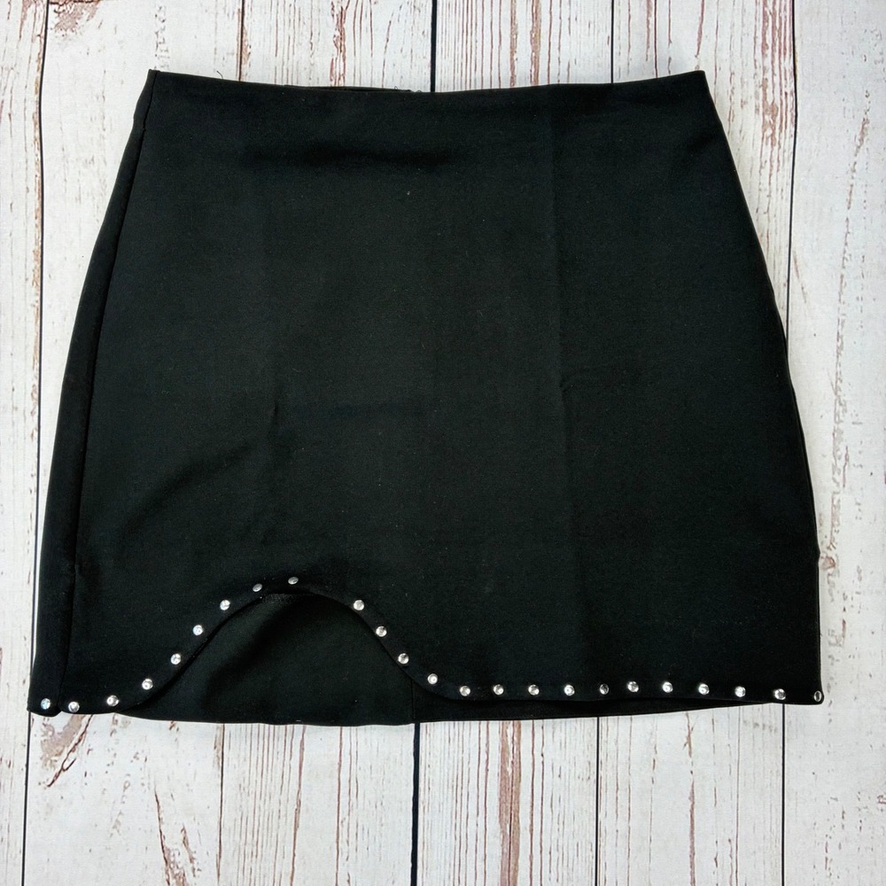 Zara Black Mini Skirt Rhinestone Studded Curved Slit Hem Size Small Small